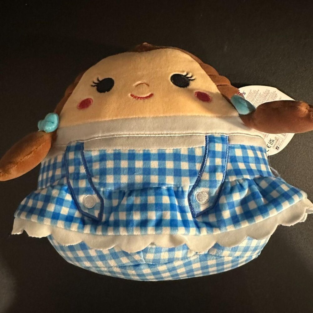 Dorothy 👠‎  Squishmallow